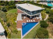 Moderna villa con impresionantes vistas panorámicas al...