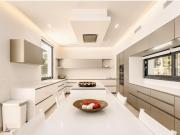 Moderna villa de lujo de 6 dormitorios y 6 baños en La...