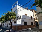 Moderna vivienda unifamiliar con terraza solarium