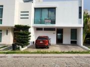 Exclusividad y Lujo Familiar en La Rioja: Casa con Club... Exclusividad y Lujo Familiar en La Rioja: Casa con Club...