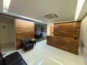 Modernas oficinas en excelente ubicación