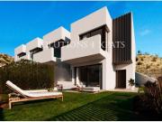 Modernas y luminosas casas adosadas de 4 dormitorios con...