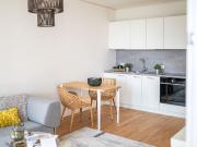 Moderne 1,5 Zi. Wohnung mit Loggia & Rooftop Wellness