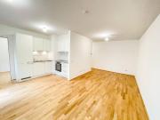 Moderne 2,5 Zimmer Neubauwohnung mit Balkon in zentraler...