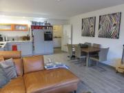 Moderne 2,5 Zimmer Wohnung mit großem Balkon &...