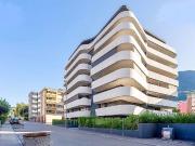 moderne 2,5 Zimmer Wohnung mit großer 42 m2 großer...