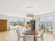 Moderne 2.5 Zimmer Wohnung mit grosser Terrasse in...