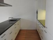 Moderne 2.5 Zimmerwohnung mit Balkon in der Überbauung...