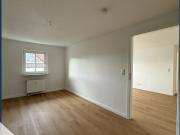 Moderne 2 Raum Wohnung: Frisch renoviert mit Balkon,...