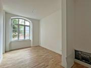 Moderne 2 Raum Wohnung im sanierten Gymnasiumgebäude