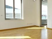 Moderne 2 Raumwohnung mit EBK und Loggia im Herzen von...