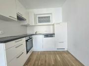 Moderne 2 Wohnung mit großem Balkon und Tiefgaragenplatz...