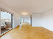 Moderne 2 Zi. Wohnung mit 2 Balkonen in guter Lage von...