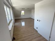 Moderne 2 Zimmer Dachgeschosswohnung in Neu Ulm Burlafingen