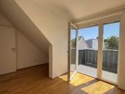 Moderne 2 Zimmer Dachgeschosswohnung mit zwei Balkonen...