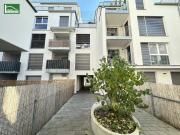 Moderne 2 Zimmer Wohnung in zentraler Lage beim FAC...