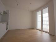 MODERNE 2 ZIMMER WOHNUNG IN ZENTRALER LAGE MIT BALKON