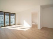 Moderne 2 Zimmer Wohnung mit Balkon und bodentiefen Fenstern