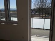 Moderne 2 Zimmer Wohnung mit Balkon und Carport