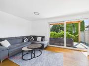 Moderne 2 Zimmer Wohnung mit Terrasse, Garten und bester...