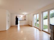 Moderne 2 Zimmer Wohnung mit Terrasse und Garten