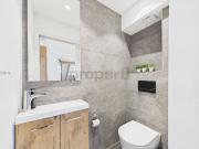 Modern 3.5 room apartment with lake view in Erlenbach ZH