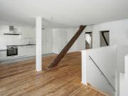 Moderne 3.5 Zimmer Attikawohnung mit Terrasse in Binningen