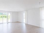 Moderne 3.5 Zimmer Wohnung mit Gartenanteil!