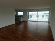 Moderne 3.5 Zimmerwohnung in Nänikon zu vermieten
