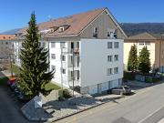 Moderne 3.5 Zimmerwohnung mit grossem Balkon im 2. Stock