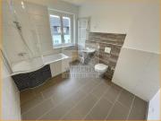 Moderne 3 Raum Erdgeschosswohnung Einbauküche, Balkon...