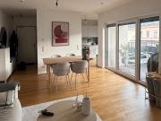 Moderne 3 Raum Wohnung mit EBK Moderne 3 Raum Wohnung mit EBK