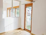 Moderne 3 Zimmer Dachgeschosswohnung mit Tiefgarage