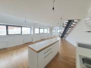 Moderne 3 Zimmer DG Wohnung im Stilaltbau Nähe...