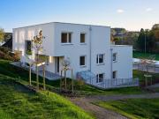 Moderne 3 Zimmer Wohnung im Erdgeschoss mit Garten