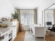 Moderne 3 Zimmer Wohnung mit Balkon im Botschaftsviertel...