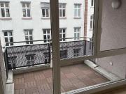 Moderne 3 Zimmer Wohnung mit Balkon & Skylineblick –...