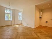 Moderne 3 Zimmer Wohnung mit bewilligtem Balkon im...