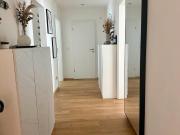 Moderne 3 Zimmer Wohnung mit großem Balkon – komplett...