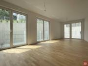 Moderne 3 Zimmer Wohnung mit großem Garten