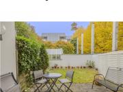 Moderne 3 Zimmer Wohnung mit privatem Garten