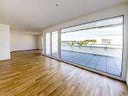 Moderne 3½ ZWG Attika im Dorfzentrum