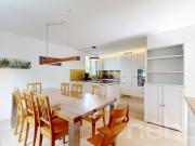 Moderne 4.5 Zimmer Doppelhaushälfte mit Garten und Teils...