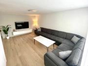 Moderne 4.5 Zimmer Wohnung mit Balkon und Garage in Thun
