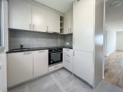 Moderne 4.5 Zimmerwohnung im 1. OG mit zwei Balkonen