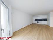 Moderne 4 Zimmer Wohnung mit Balkon
