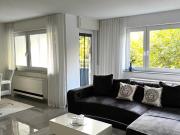 Moderne 4 Zimmer Wohnung mit Balkon, Einbauküche & TG...