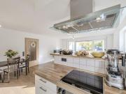 Moderne 4 Zimmer Wohnung mit Südbalkon im Herzen von...