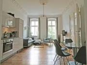 Moderne Altbau Wohnung WG geeignet