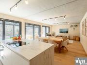 Moderne Architektur trifft historische Kulisse EFH aus...